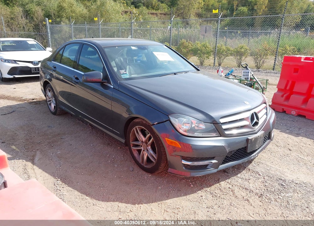 2013 MERCEDES-BENZ C 300 LUXURY 4MATIC/SPORT 4MATIC VIN: WDDGF8AB6DR254542