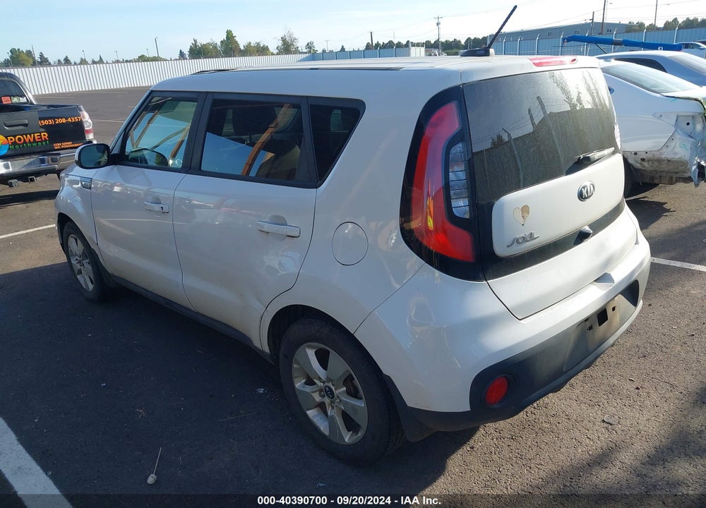 2017 KIA SOUL VIN: KNDJN2A2XH7474087