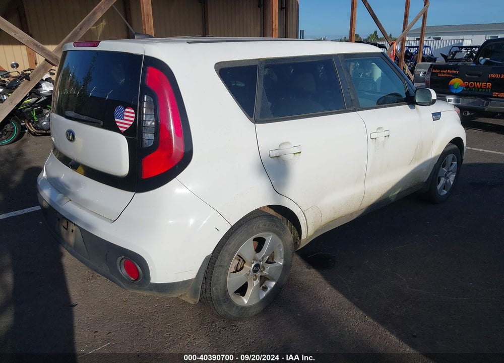 2017 KIA SOUL VIN: KNDJN2A2XH7474087