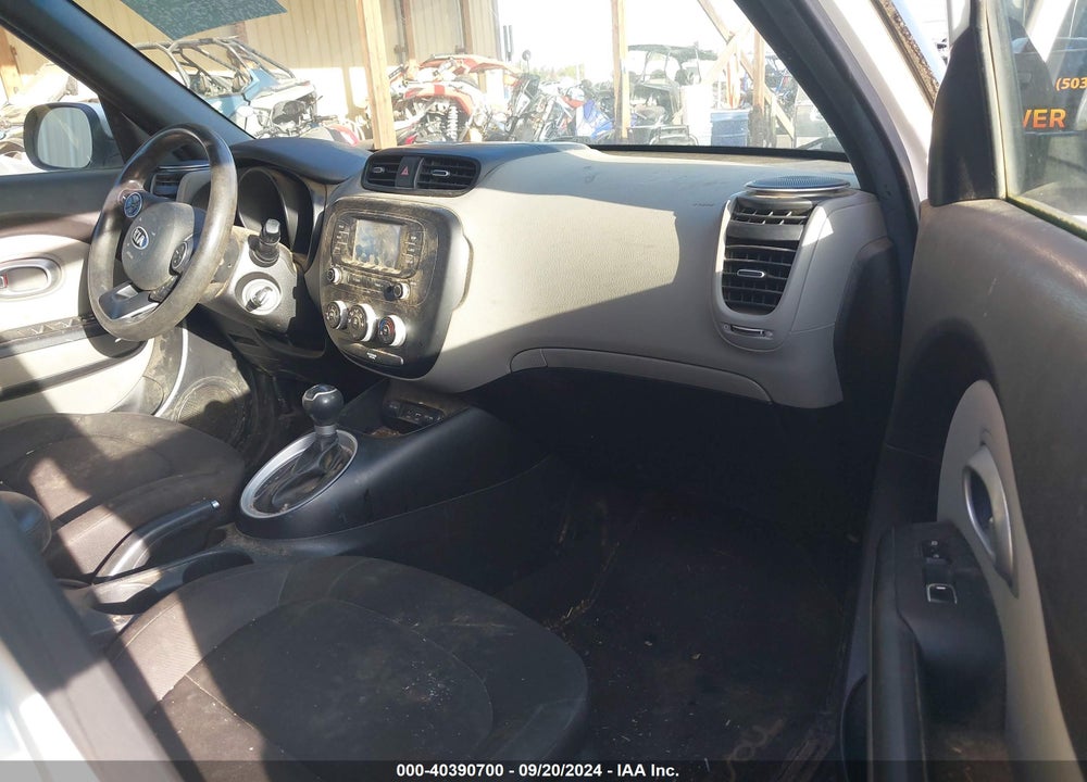 2017 KIA SOUL VIN: KNDJN2A2XH7474087