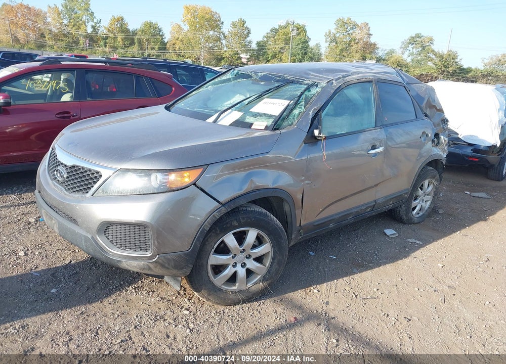 2011 KIA SORENTO LX VIN: 5XYKT3A19BG186921