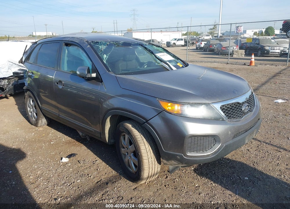 2011 KIA SORENTO LX VIN: 5XYKT3A19BG186921