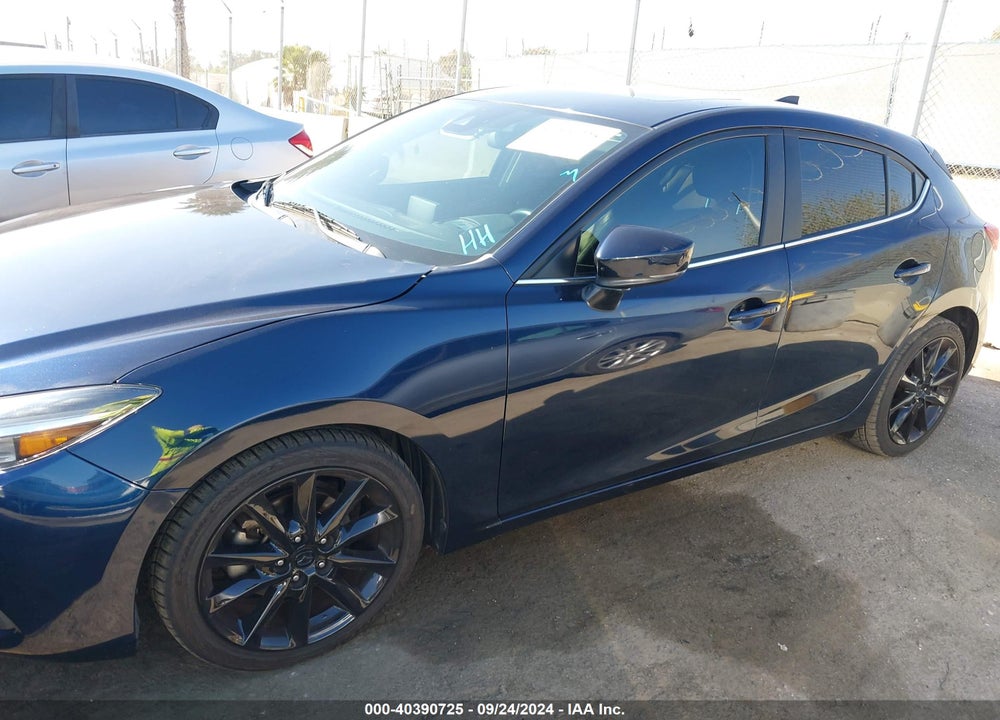 2018 MAZDA 3 GRAND TOURING VIN: 3MZBN1M32JM162681