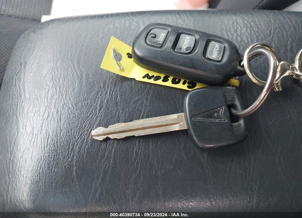 2005 PONTIAC VIBE VIN: 5Y2SL63875Z418577