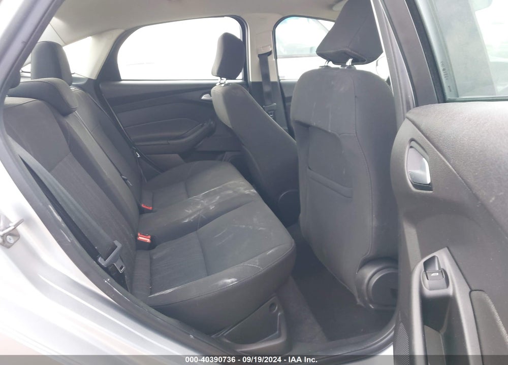 2017 FORD FOCUS SE VIN: 1FADP3F20HL304565