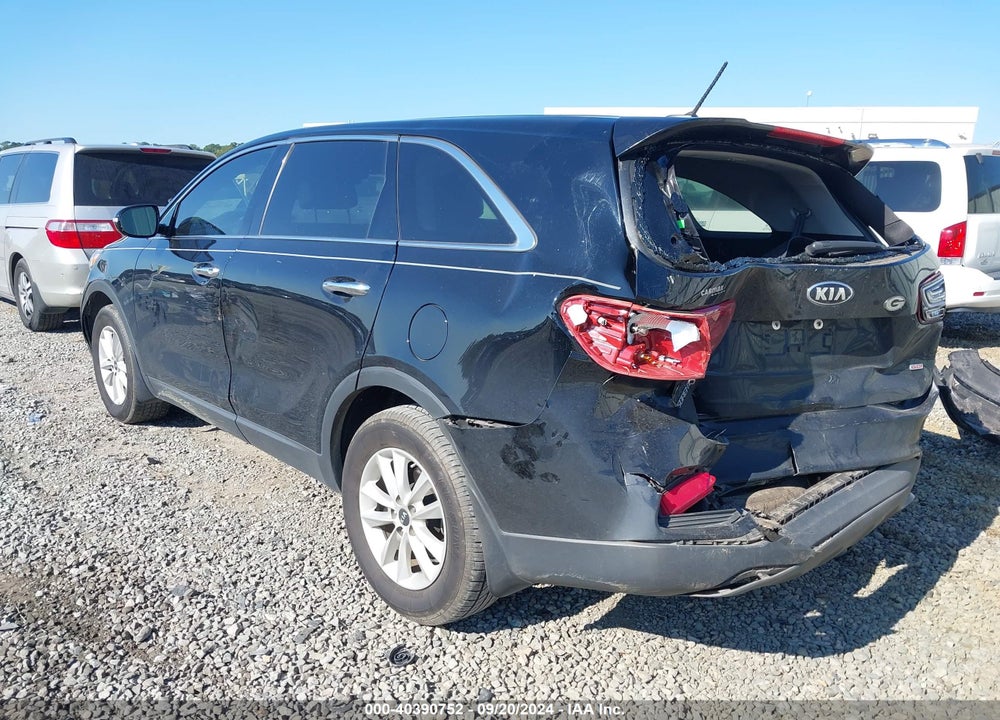 2019 KIA SORENTO 2.4L L VIN: 5XYPG4A31KG577563