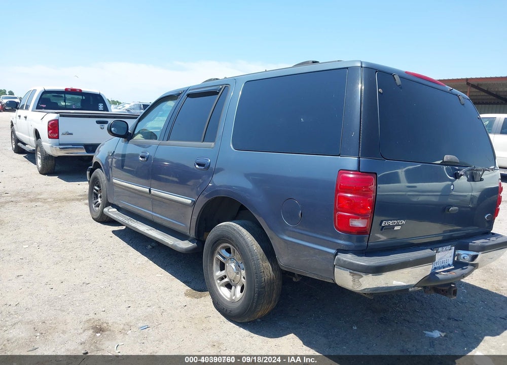 2001 FORD EXPEDITION XLT VIN: 1FMRU15L21LB10323