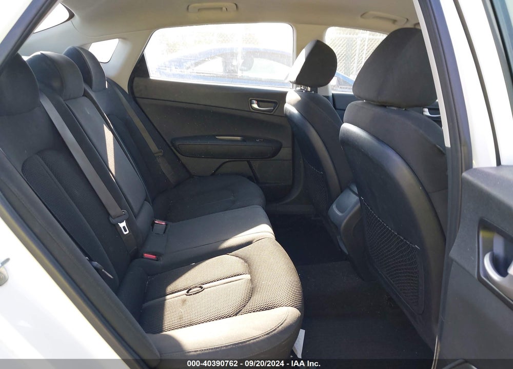 2020 KIA OPTIMA LX VIN: 5XXGT4L31LG395473