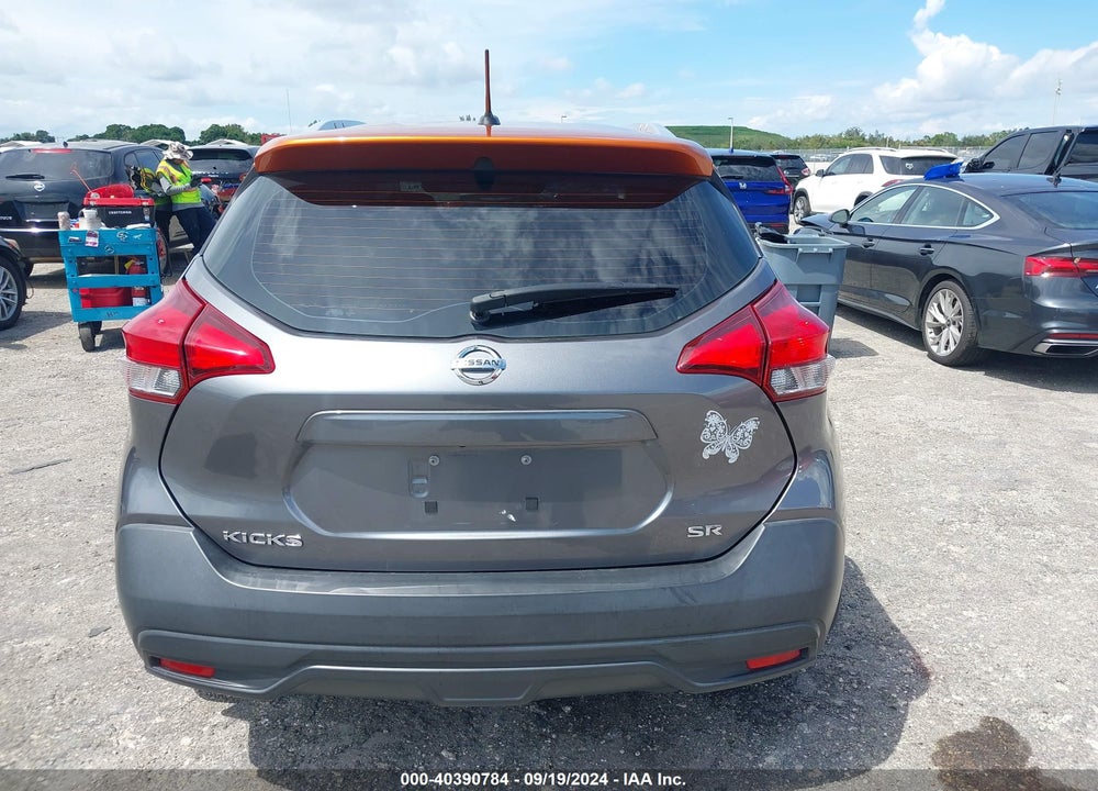 2018 NISSAN KICKS SR VIN: 3N1CP5CU0JL511350