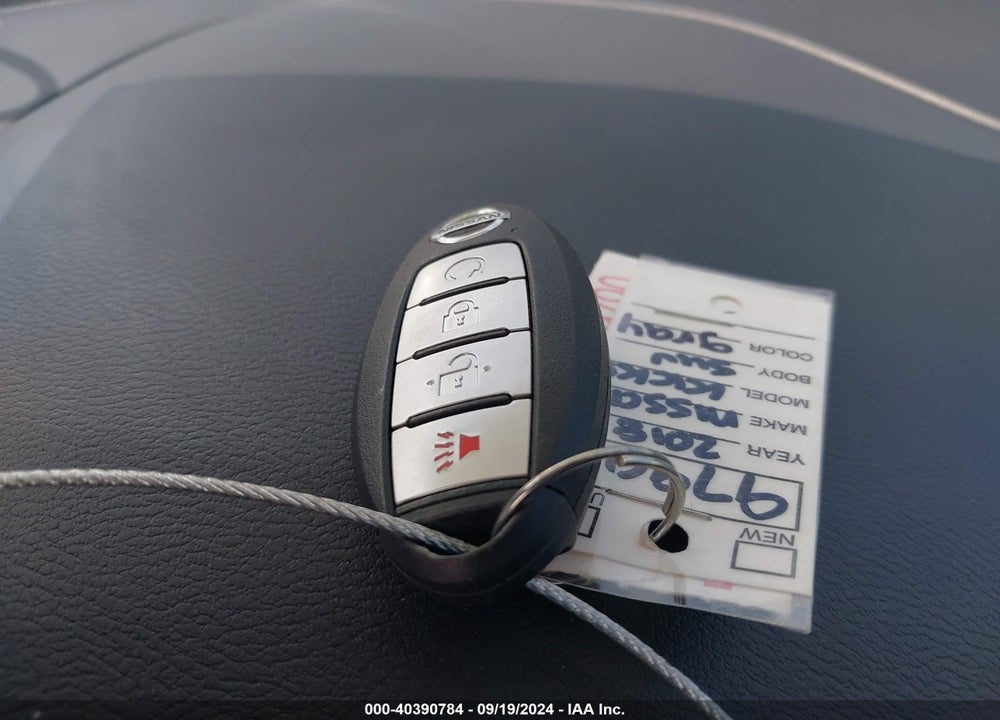 2018 NISSAN KICKS SR VIN: 3N1CP5CU0JL511350