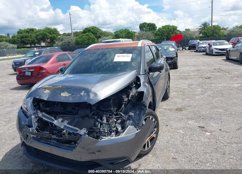 2018 NISSAN KICKS SR VIN: 3N1CP5CU0JL511350