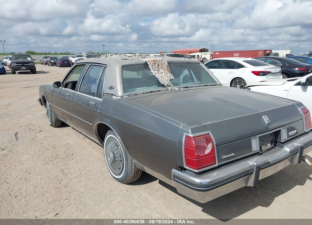 1983 OLDSMOBILE DELTA 88 ROYALE BROUGHAM VIN: 1G3AY69Y4DM803465