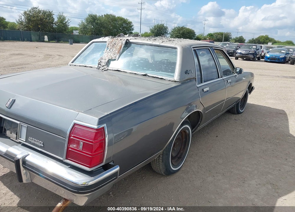 1983 OLDSMOBILE DELTA 88 ROYALE BROUGHAM VIN: 1G3AY69Y4DM803465