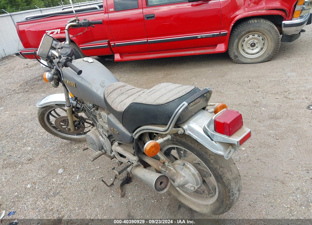 1982 YAMAHA XV750 VIN: JYA4X7009CA204506