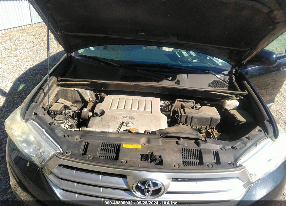 2013 TOYOTA HIGHLANDER BASE V6 VIN: 5TDBK3EH2DS259109
