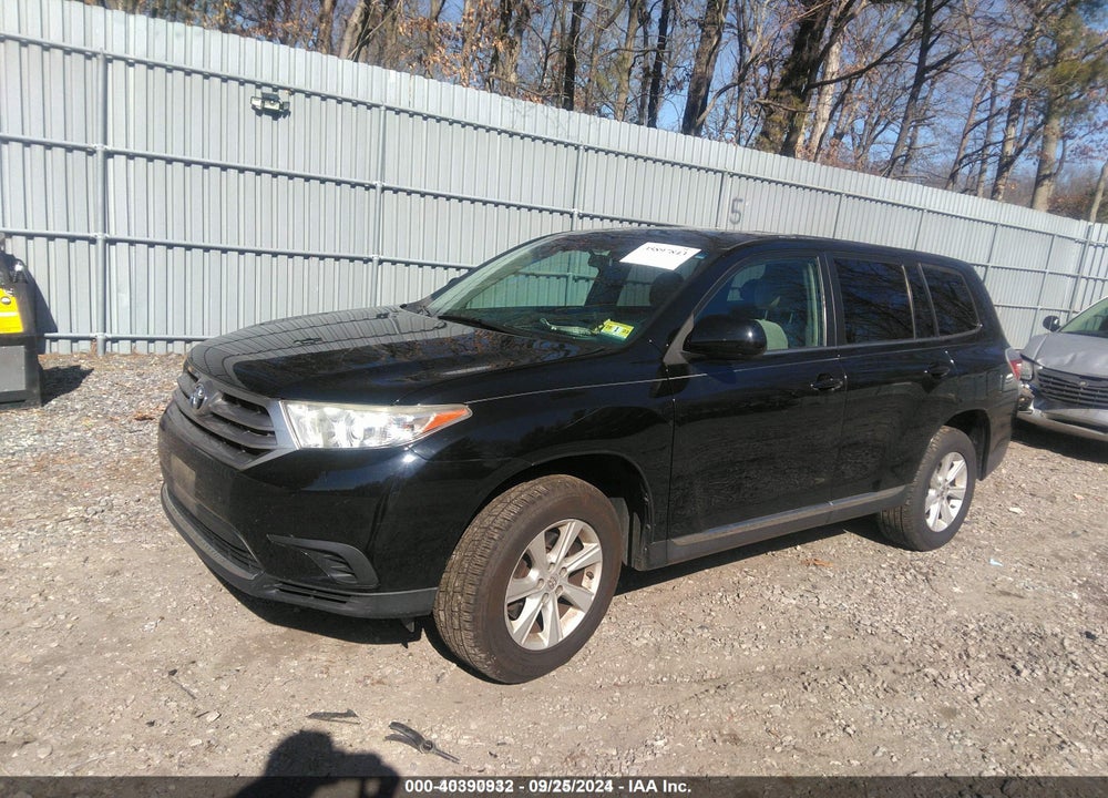 2013 TOYOTA HIGHLANDER BASE V6 VIN: 5TDBK3EH2DS259109