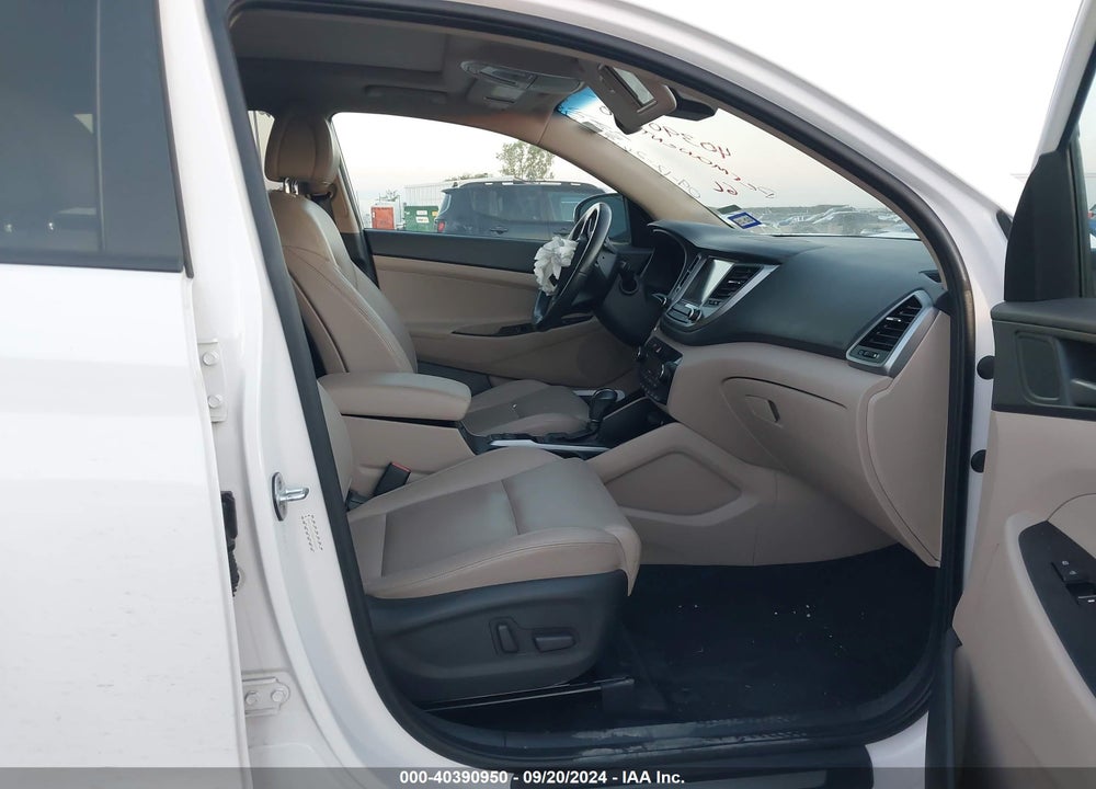 2016 HYUNDAI TUCSON LIMITED VIN: KM8J3CA23GU199251
