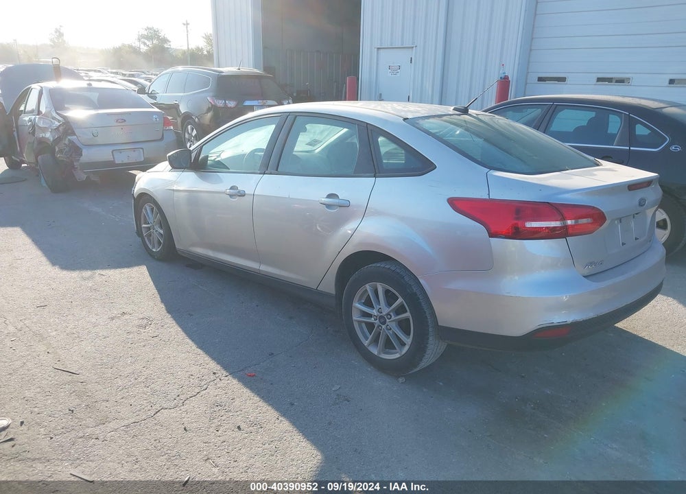 2018 FORD FOCUS SE VIN: 1FADP3F29JL222372