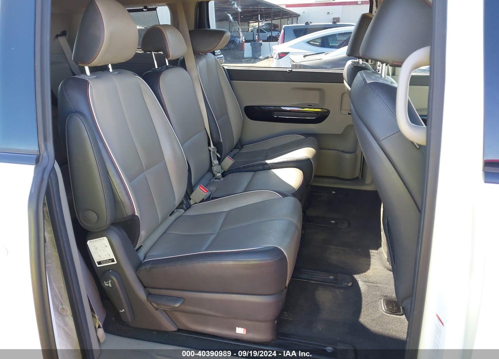 2018 KIA SEDONA EX VIN: KNDMC5C11J6406152