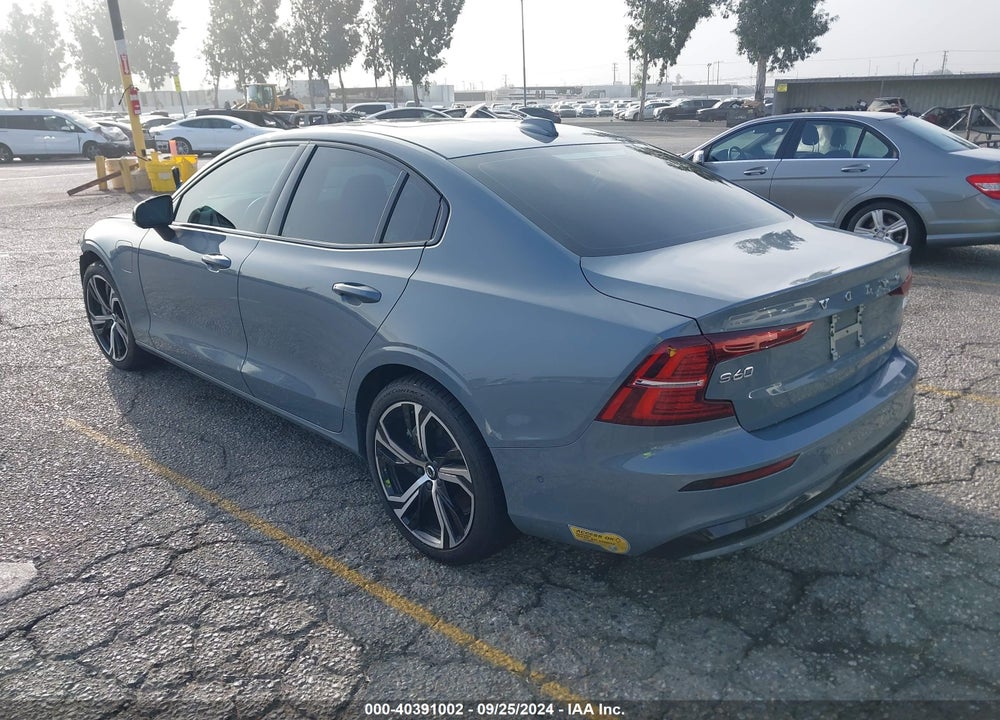 2023 VOLVO S60 RECHARGE PLUG-IN HYBRID T8 PLUS DARK THEME VIN: 7JRH60FW9PG225226