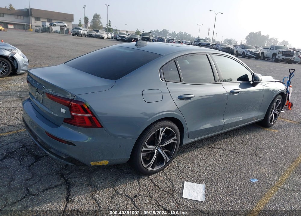2023 VOLVO S60 RECHARGE PLUG-IN HYBRID T8 PLUS DARK THEME VIN: 7JRH60FW9PG225226
