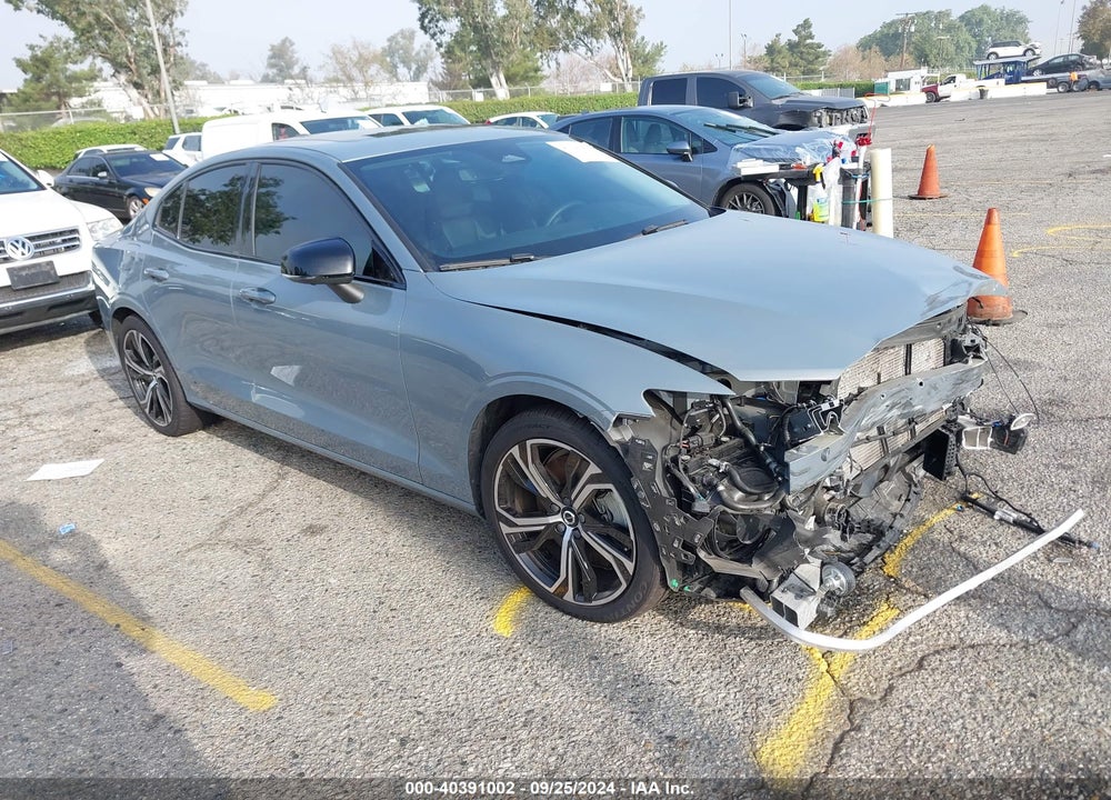 2023 VOLVO S60 RECHARGE PLUG-IN HYBRID T8 PLUS DARK THEME VIN: 7JRH60FW9PG225226