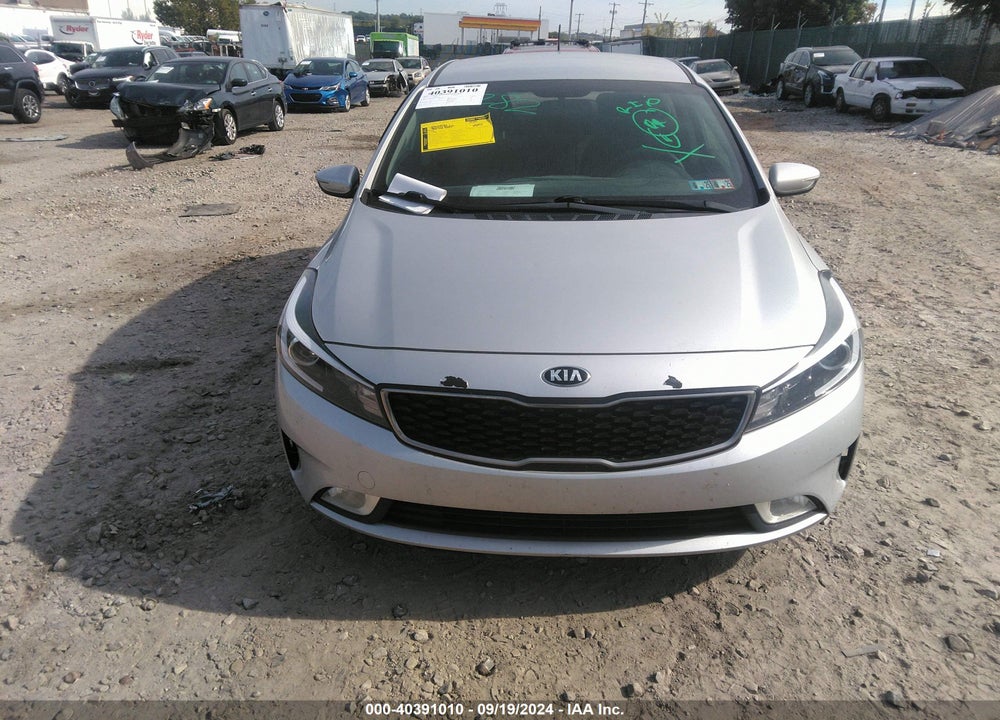 2017 KIA FORTE LX VIN: KNAFK5A80H5674523