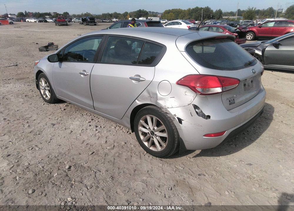 2017 KIA FORTE LX VIN: KNAFK5A80H5674523