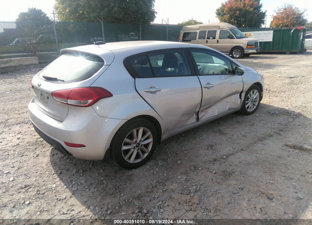 2017 KIA FORTE LX VIN: KNAFK5A80H5674523