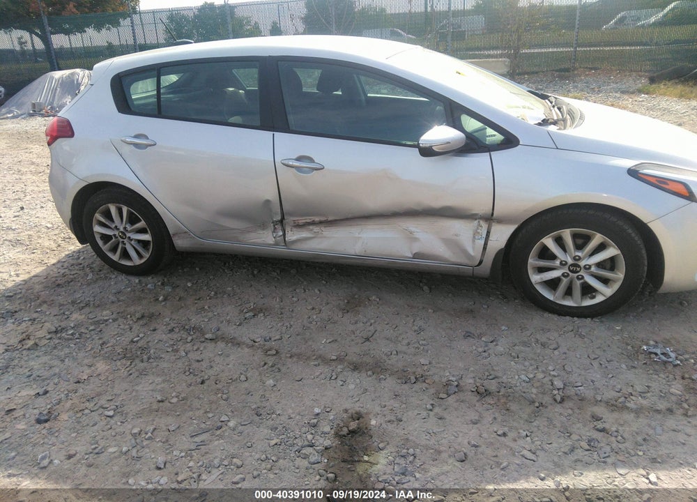 2017 KIA FORTE LX VIN: KNAFK5A80H5674523