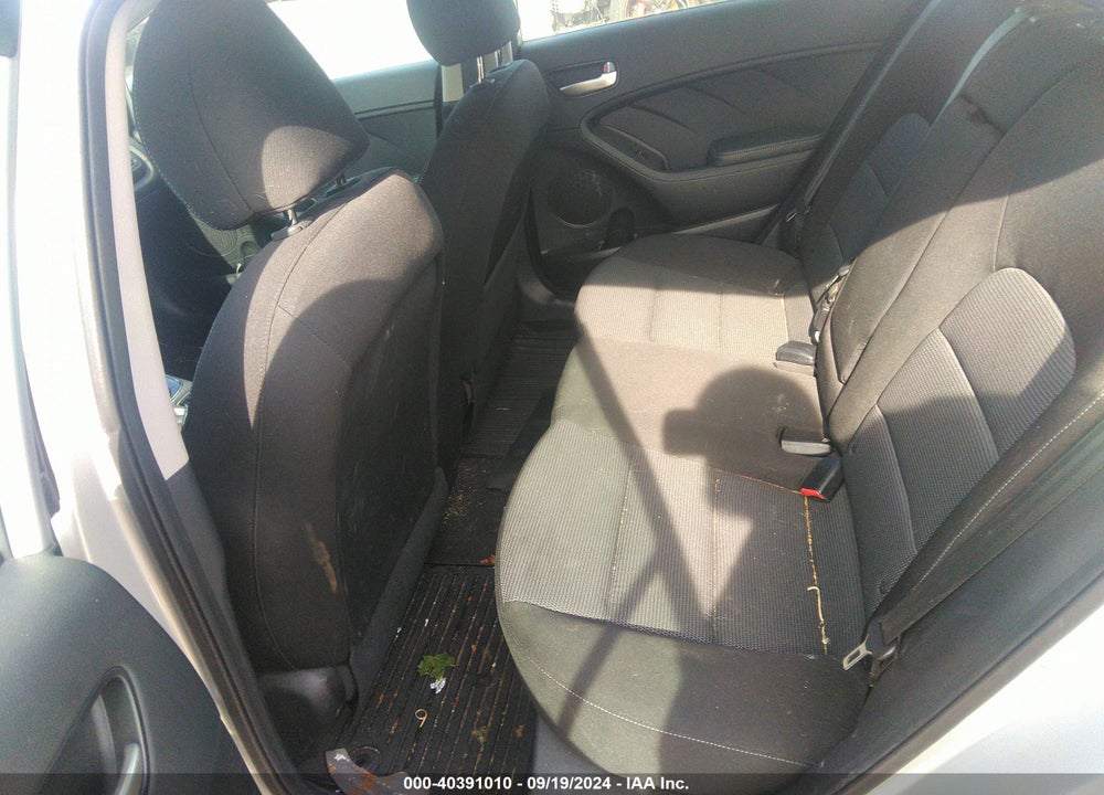 2017 KIA FORTE LX VIN: KNAFK5A80H5674523