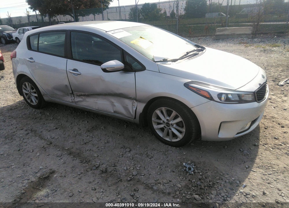 2017 KIA FORTE LX VIN: KNAFK5A80H5674523