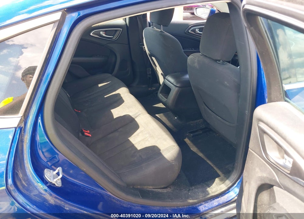 2015 CHRYSLER 200 LIMITED VIN: 1C3CCCAB1FN579697
