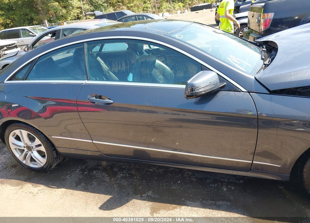 2010 MERCEDES-BENZ E 350 VIN: WDDKJ5GB5AF038712