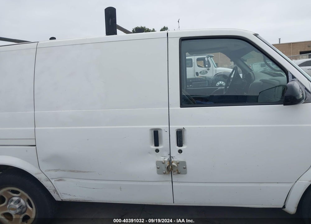 2003 CHEVROLET ASTRO VIN: 1GCDM19X73B107390