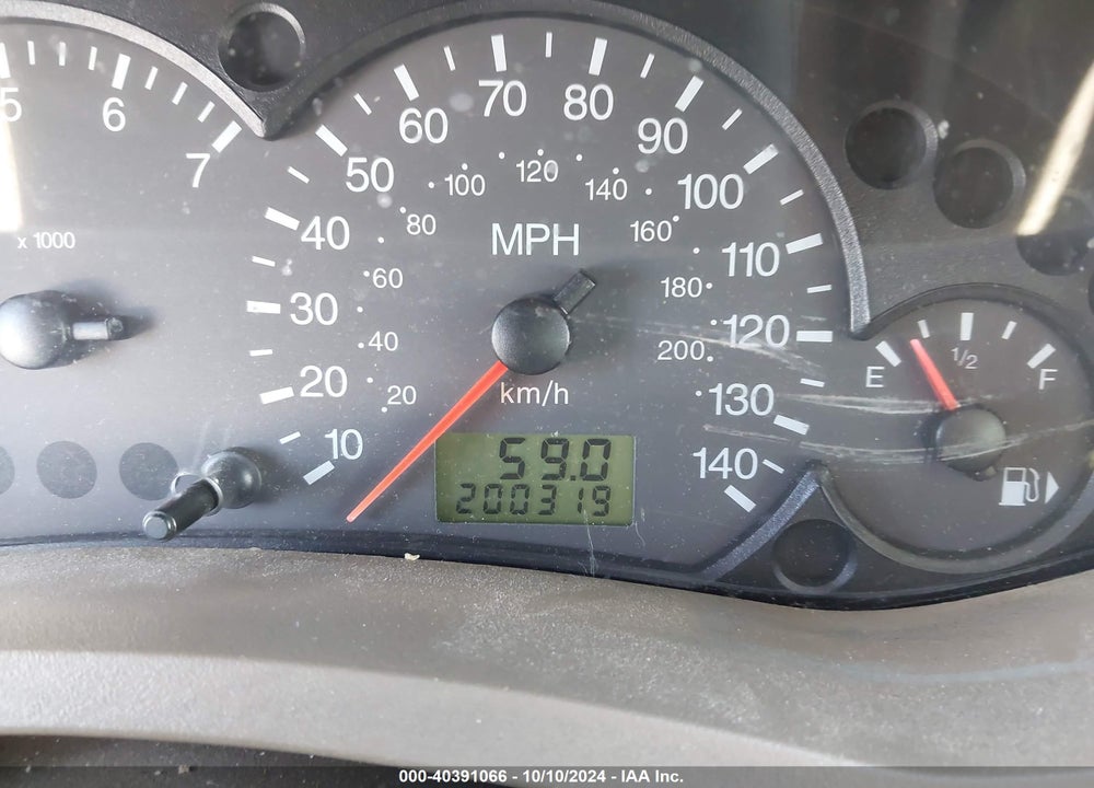 2005 FORD FOCUS ZX4 VIN: 1FAFP34N35W109897