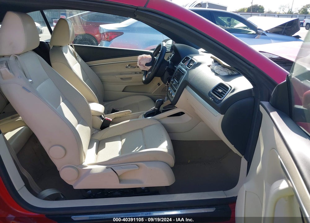 2014 VOLKSWAGEN EOS KOMFORT VIN: WVWBW8AH4EV001530