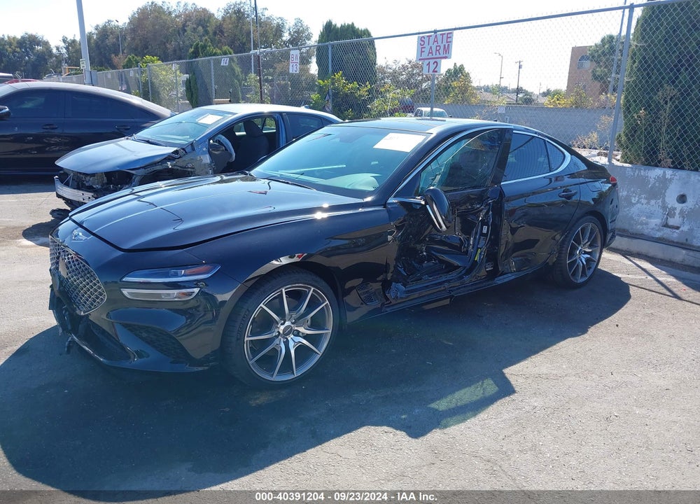 2022 GENESIS G70 2.0T RWD VIN: KMTG34TA2NU086267