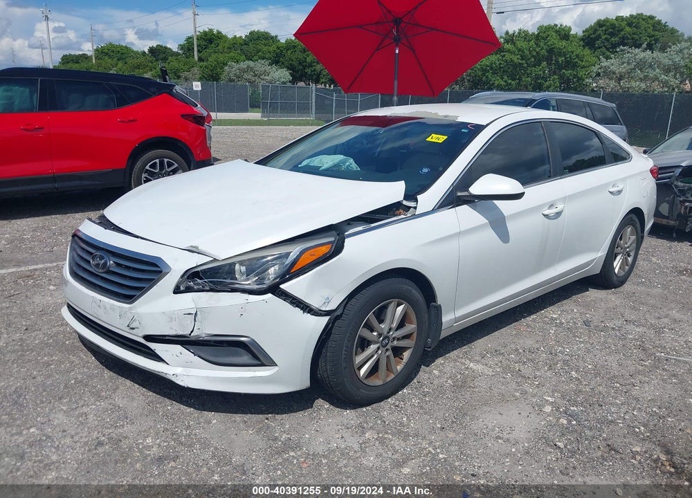 2015 HYUNDAI SONATA SE VIN: 5NPE24AF9FH230772