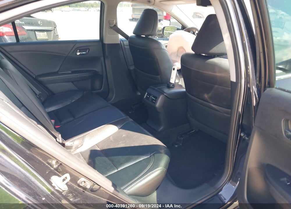 2017 HONDA ACCORD EX-L VIN: 1HGCR2F84HA190565