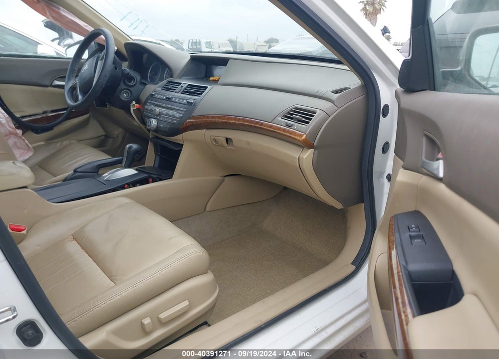 2010 HONDA ACCORD 3.5 EX-L VIN: 1HGCP3F84AA020403
