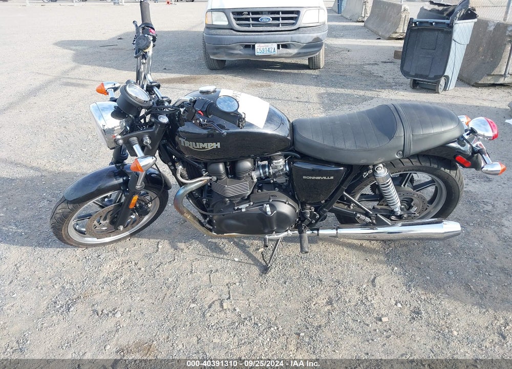 2012 TRIUMPH MOTORCYCLE BONNEVILLE VIN: SMT900K10CT505182