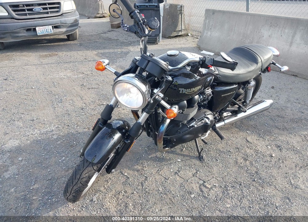 2012 TRIUMPH MOTORCYCLE BONNEVILLE VIN: SMT900K10CT505182