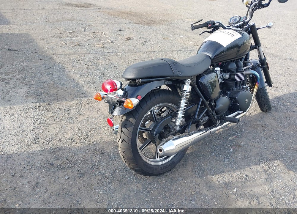 2012 TRIUMPH MOTORCYCLE BONNEVILLE VIN: SMT900K10CT505182