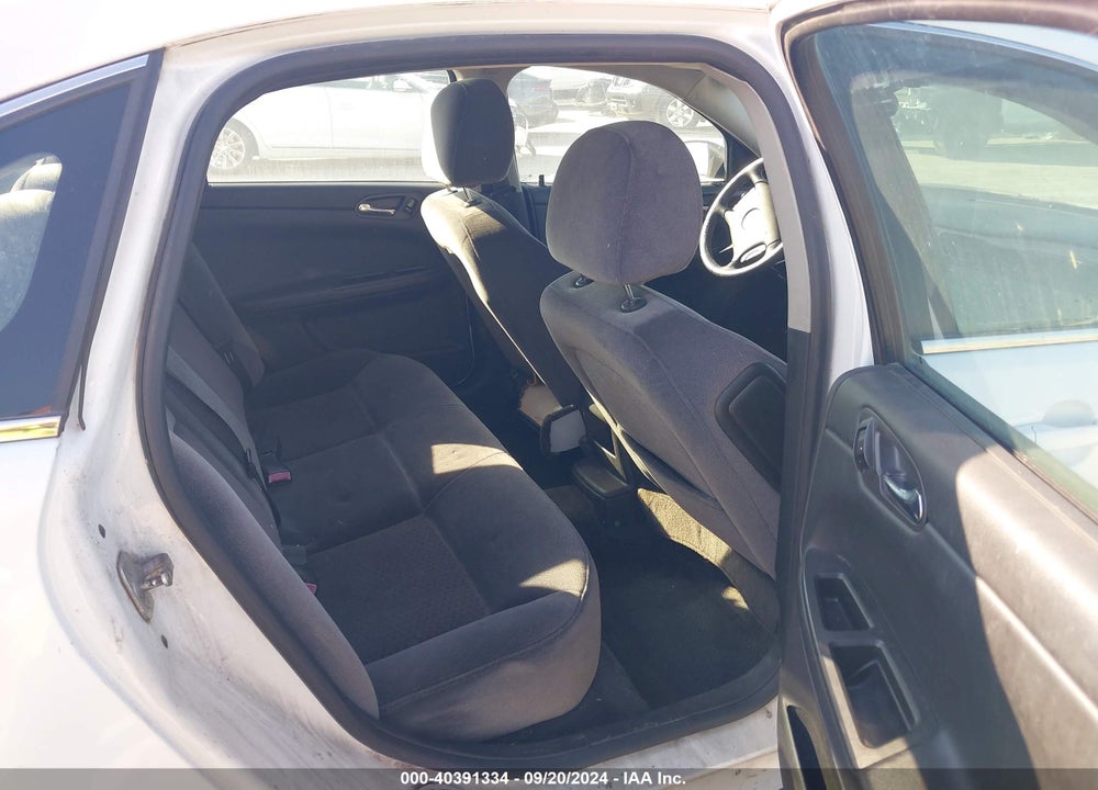 2010 CHEVROLET IMPALA LT VIN: 2G1WB5EN8A1124148