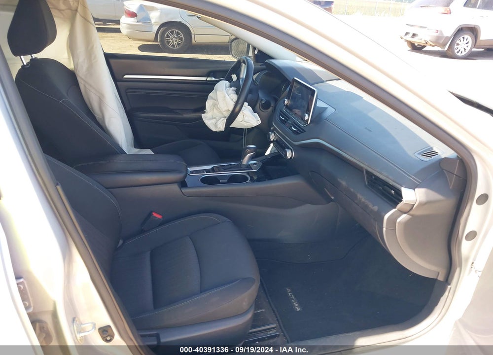 2022 NISSAN ALTIMA SV FWD VIN: 1N4BL4DV4NN328762