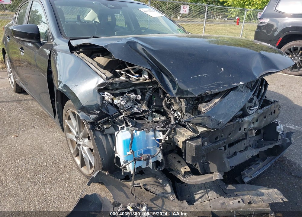 2018 MAZDA 3 TOURING VIN: 3MZBN1V31JM229396