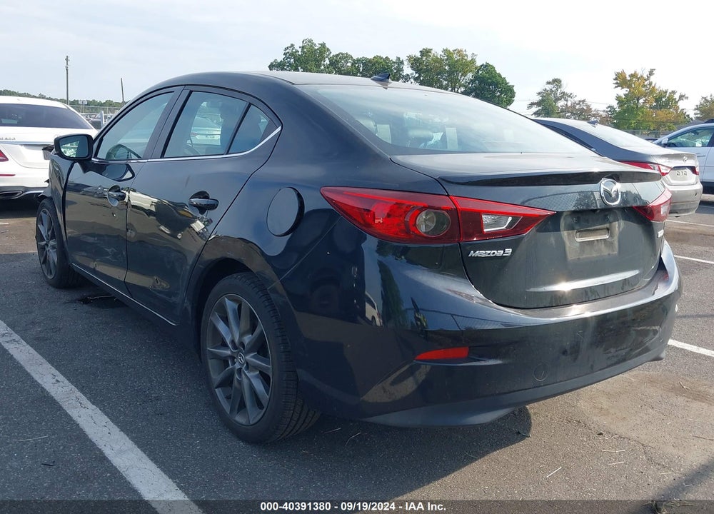 2018 MAZDA 3 TOURING VIN: 3MZBN1V31JM229396