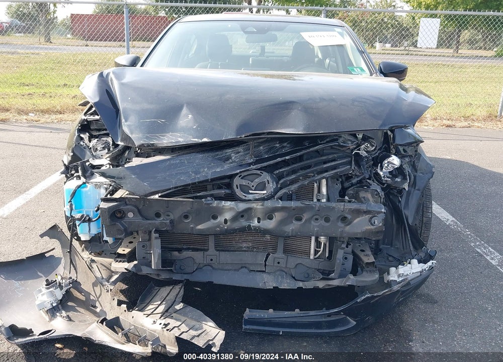 2018 MAZDA 3 TOURING VIN: 3MZBN1V31JM229396
