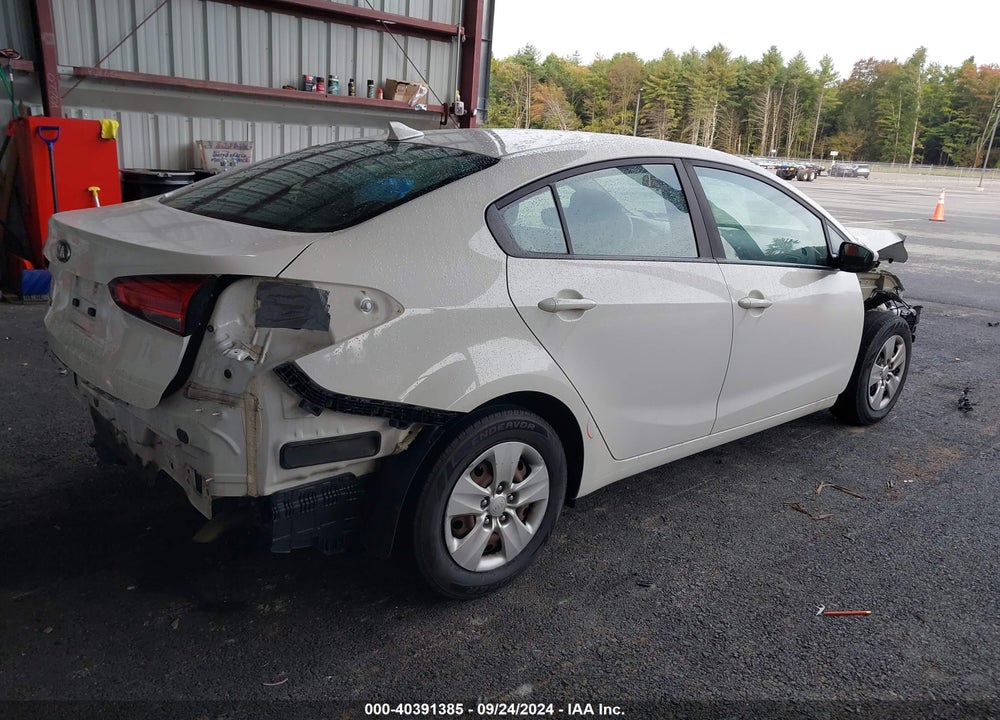 2017 KIA FORTE LX VIN: 3KPFK4A73HE102015